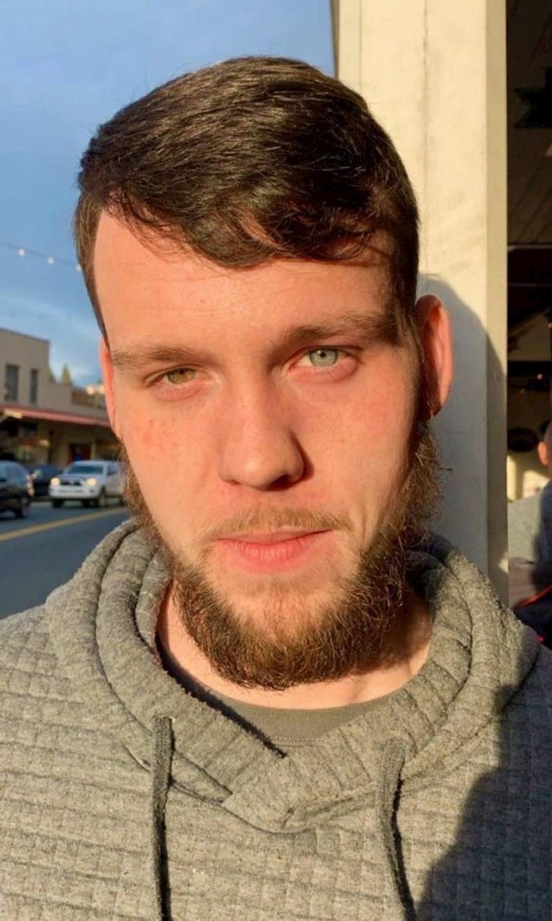 Različite boje šarenica.