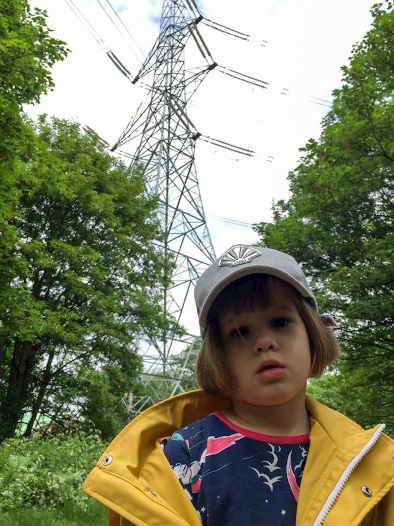 2. Konačno je shvatila da ju roditelji ne vode u Pariz svaki vikend