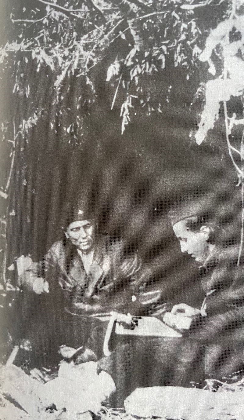 11. Tito i mlada partizanka