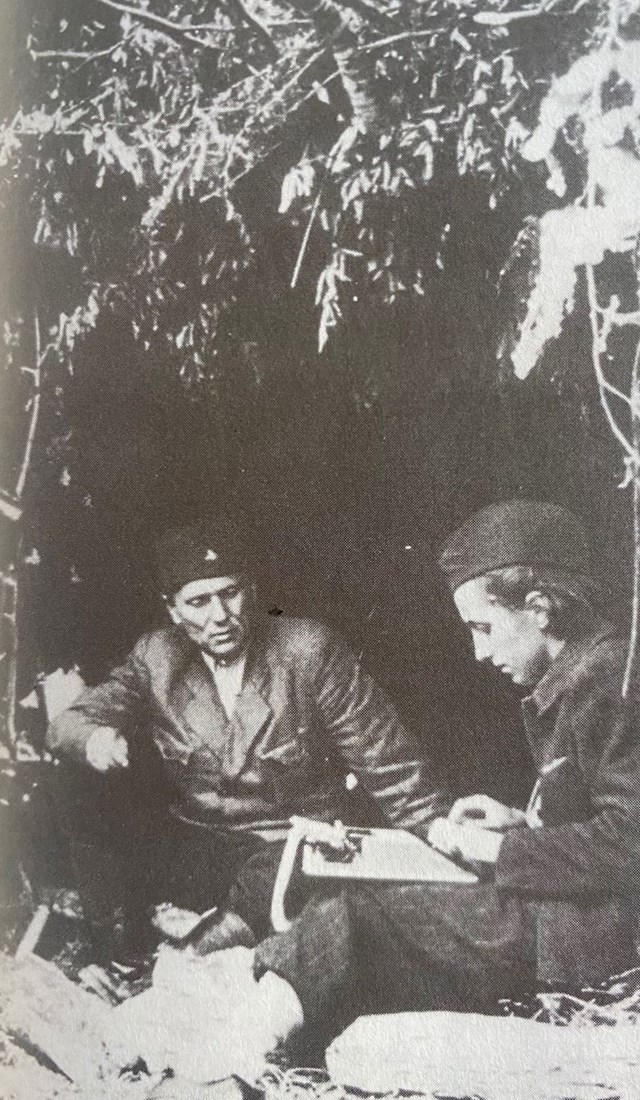 11. Tito i mlada partizanka