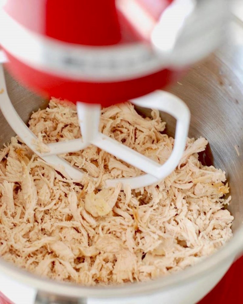 13. Piletinu možete usitniti mikserom