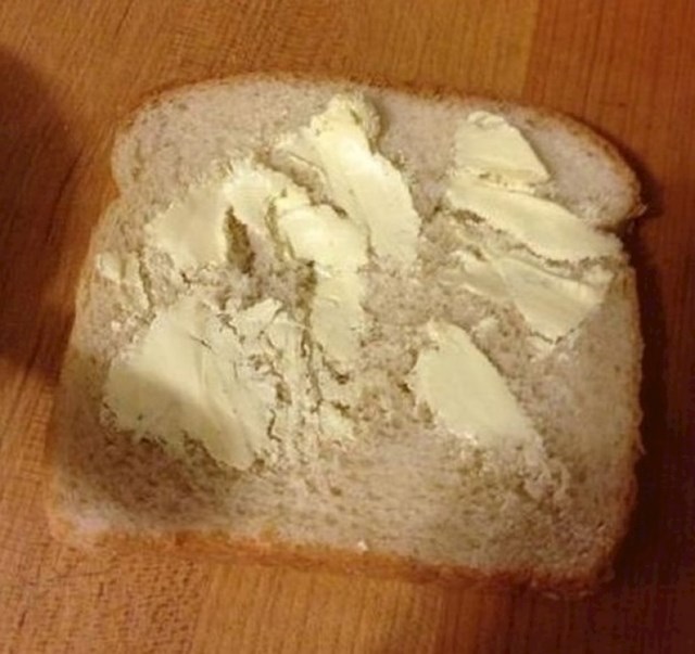 11. Tvrdi maslac, mekani kruh - najgora kombinacija.
