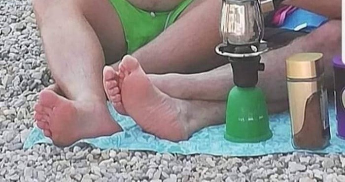 Ekipa na Fejsu umire od smijeha na ovaj prizor s plaže, odmah ćete vidjeti zašto