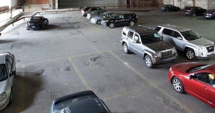 Svi bi rado parkirali u ovoj nesvakidašnjoj garaži koja se smjestila na zanimljivoj lokaciji