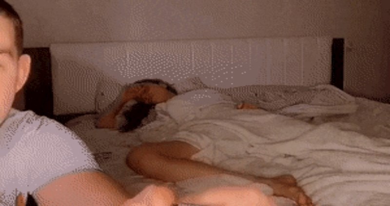 Htio se našaliti s curom i naglo ju probuditi, ali nije predvidio ovakvu reakciju