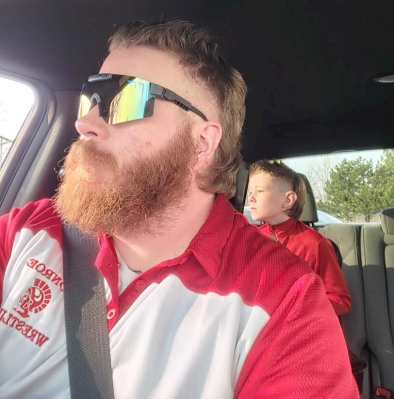 5. Mali je htio istu frizuru kao i tata!😆