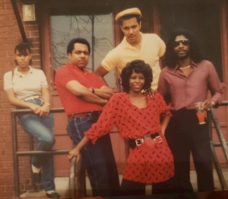 7. Moja mama i njezini braća, sestre i rođaci. Ovo se zove biti cool!