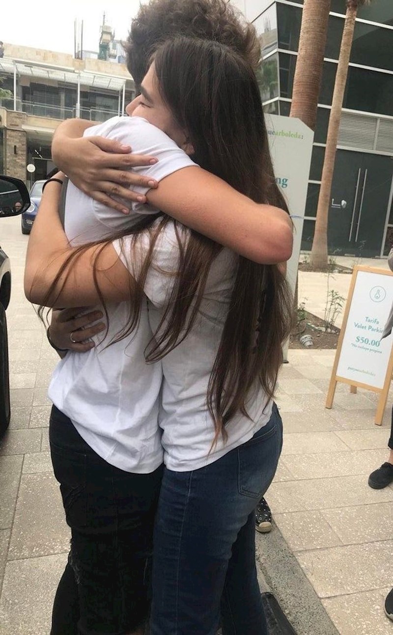 18. Čini li se i vama da ovdje ima malo previše ruku?