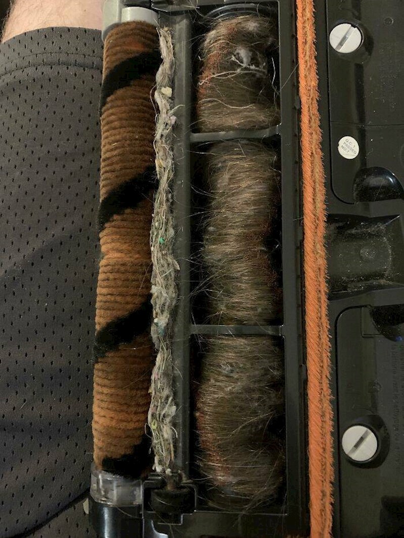 2. Moja žena pita se zašto usisavač ne radi.