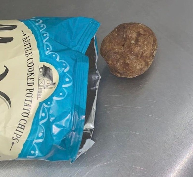 "Pronašla sam cijeli krumpir u čipsu."