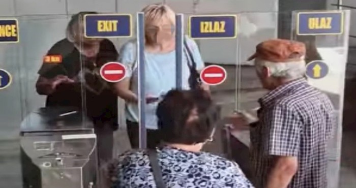 Snimka sa zagrebačkog autobusnog kolodvora obišla je svijet, morate vidjeti što radi ovaj tip