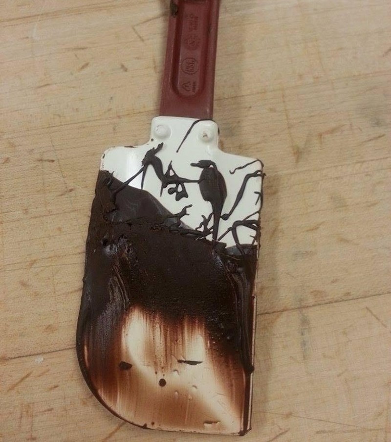 2. Ptičica na špatuli za kolače