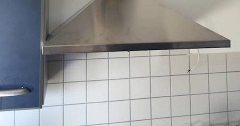 Pokvarila im se cijev za kuhinjsku napu, problem su riješili na prečudan način