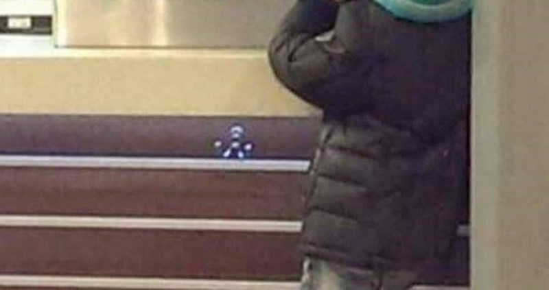 Velika čaša nije mu bila dovoljna, morate vidjeti u što si je ulio piće