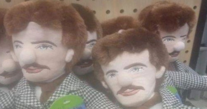 Netko je u dućanu primijetio jako bizarnu igračku, prepoznajete li tko je ovo?
