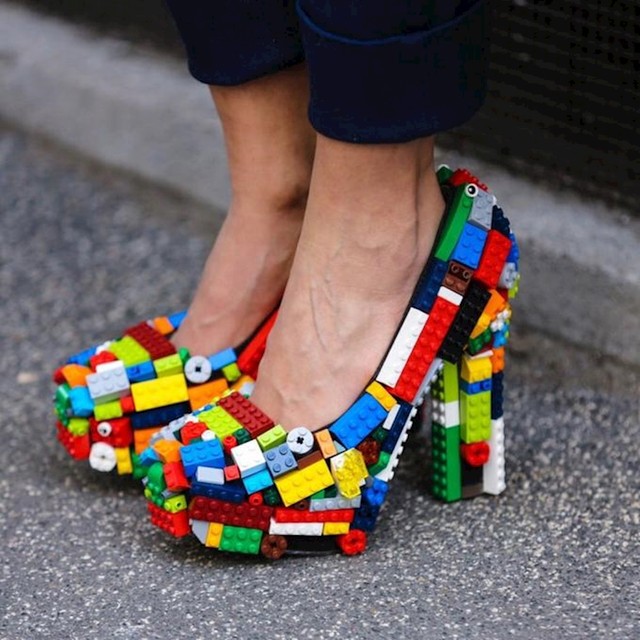 24. Lego štikle