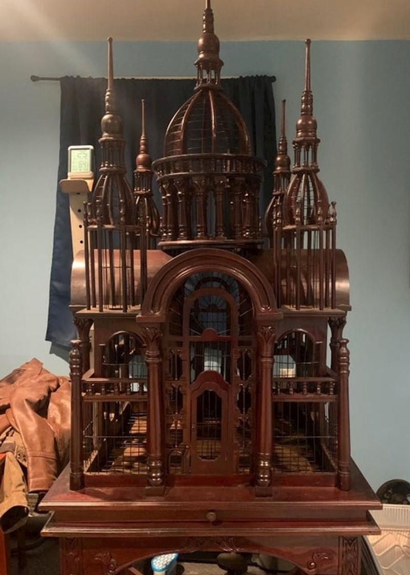 17. Naslijedila sam ovu genijalnu krletku za ptice od svoje bake.