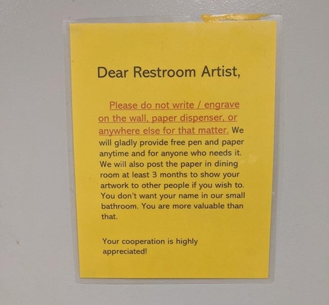 11. Kako restoran pokušava spriječiti ljude da šaraju po wc-u