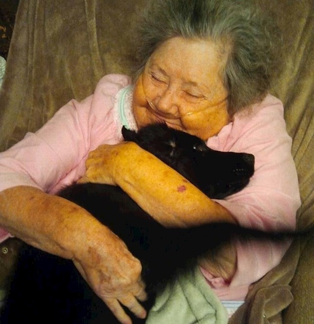 1. "Moja 90-godišnja baka i njezin najbolji prijatelj."