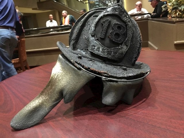 17. Spomenik svim vatrogascima koji su dali svoj život za dobrobit drugih.
