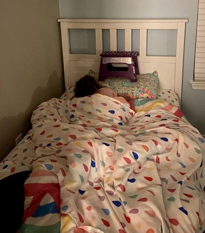 10. "Provirio sam u dječju sobu tijekom noći i ugledao ovaj prizor..."