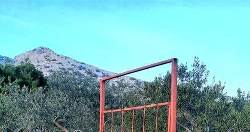 Prizor snimljen na Pelješcu nasmijao je tisuće na Fejsu, odmah će vam biti jasno zašto