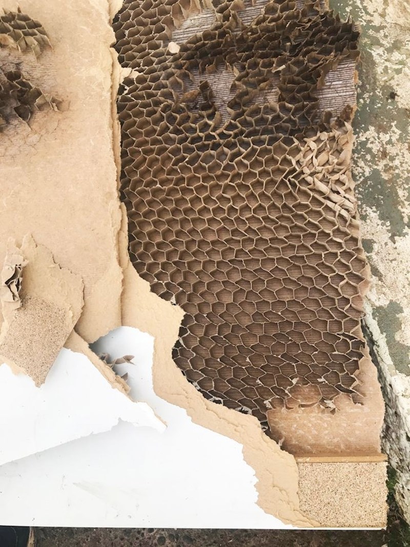 9. Unutrašnjost IKEA-inog stola...