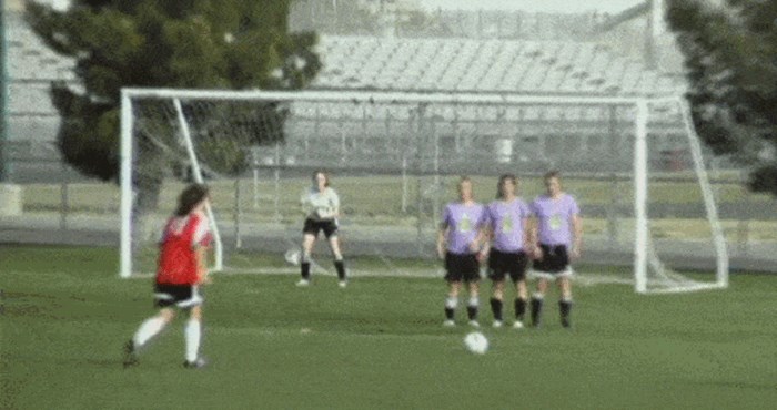 Nogometašica je napravila težak promašaj koji je njezina suigračila skupo platila