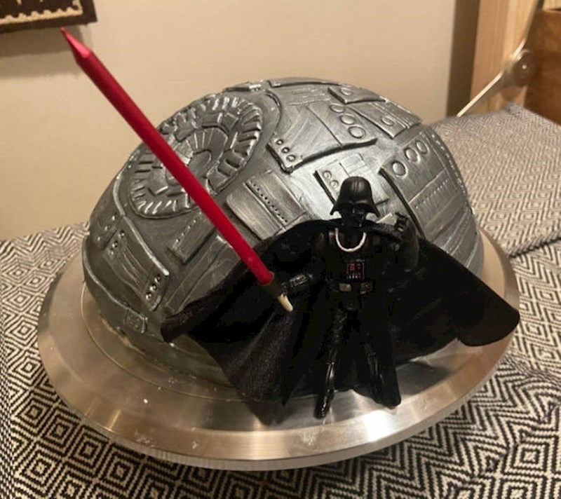 10. Torta za obožavatelja Ratova zvijezda