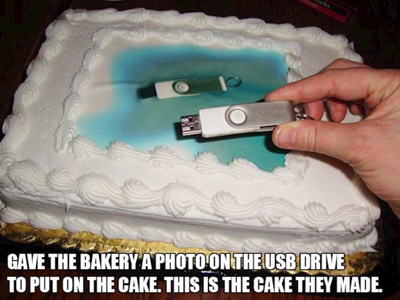 13. Dao sam slastičarnici usb da stave fotku s njega na tortu. Čini se da se nismo najbolje razumjeli...