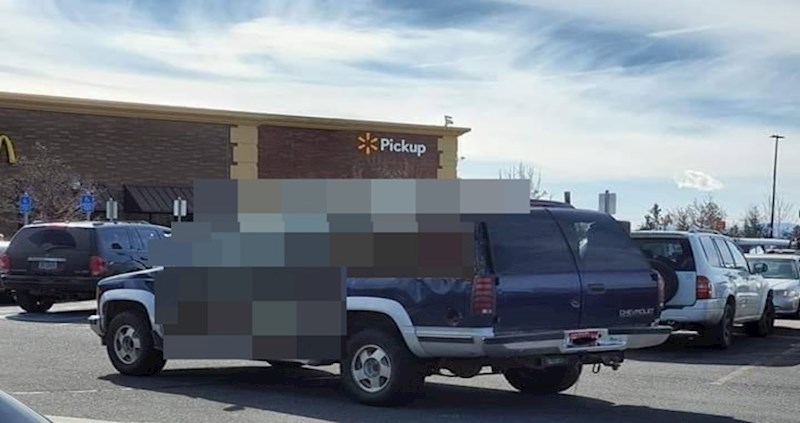 Na prvu djeluje kao običan kamionet, ali zapravo je najčudniji auto koji ste ikad vidjeli