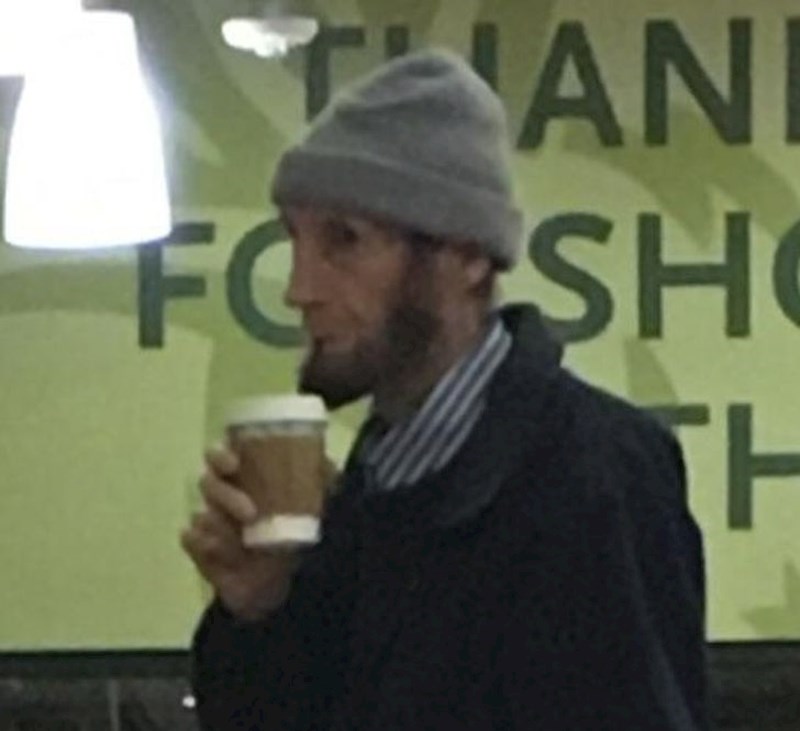 14. Abraham Lincoln uživa u kavici