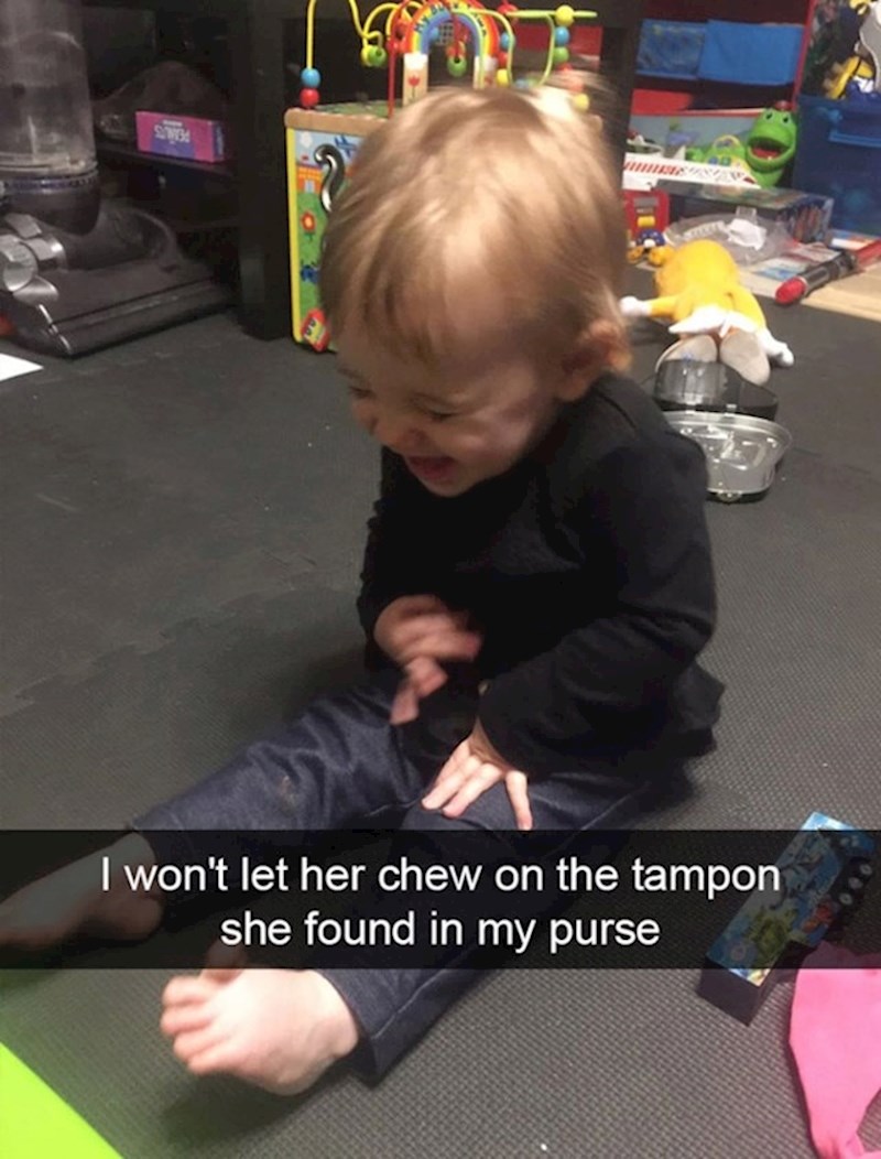 10. Nisam mu dozvolila da žvače tampon iz moje torbice.