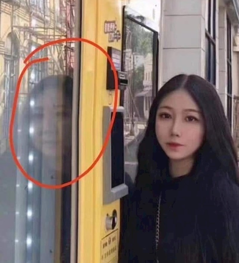 17. Refleksija je otkrila istinu...