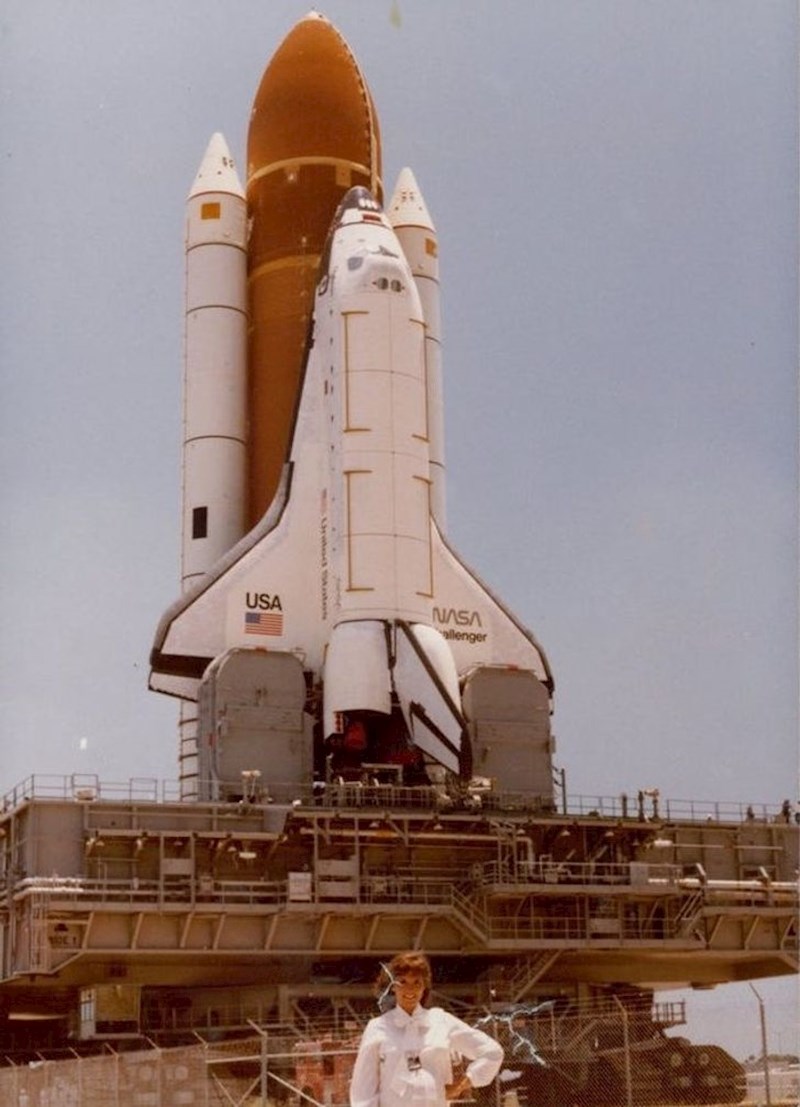 "Moja mama ispod NASA-ine rakete."