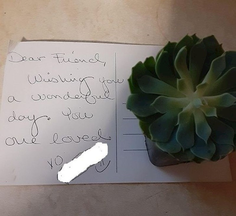 "Netko nepoznat mi je ovo poklonio kad sam imala užasan dan."