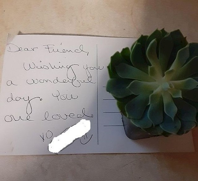 "Netko nepoznat mi je ovo poklonio kad sam imala užasan dan."