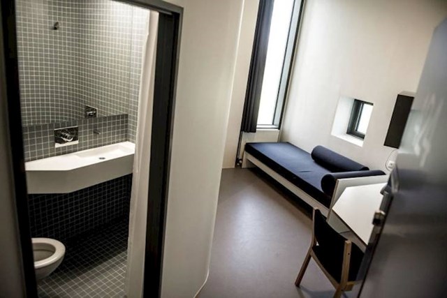Ovako izgleda zatvorska ćelija u Danskoj.