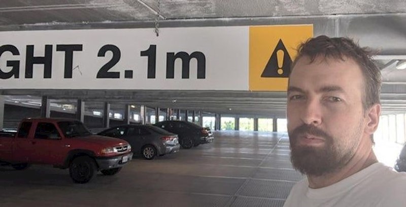 "Ono kad ne staneš u podzemnu."