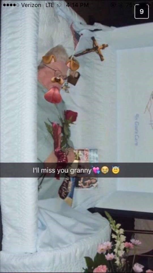 Kako se današnja mladež posljednji put pozdravlja s bakama i djedovima