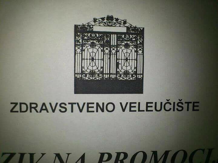 Nadam se da im medicina ide bolje od tipkanja i pravopisa