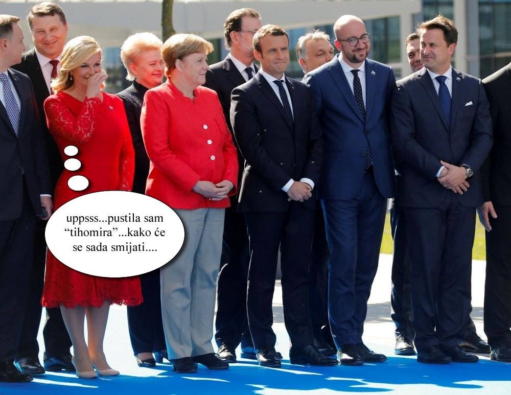 kad se sam sebi smijes...:)))..