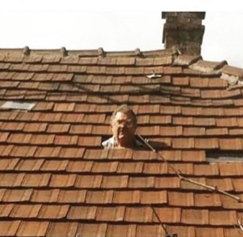 nadzorna kamera....:)))....