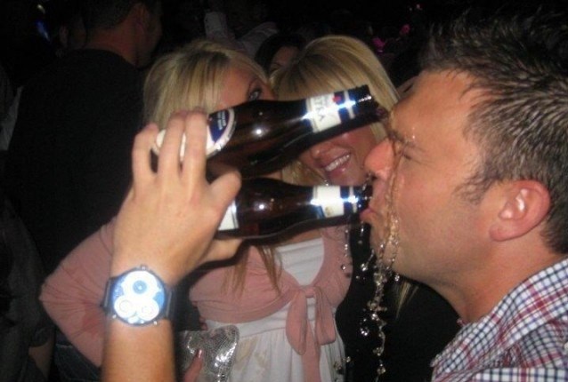 Još umivanje i pranje zubi pa spreman za partijanje