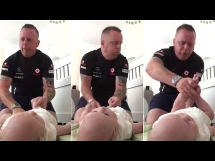 VIDEO: Tata mijenja pelenu, skoro izrigao tjedni ručak