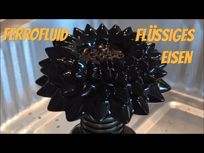Ferrofluid, flüssiges Eisen Experiment - magnetische Flüssigkeit