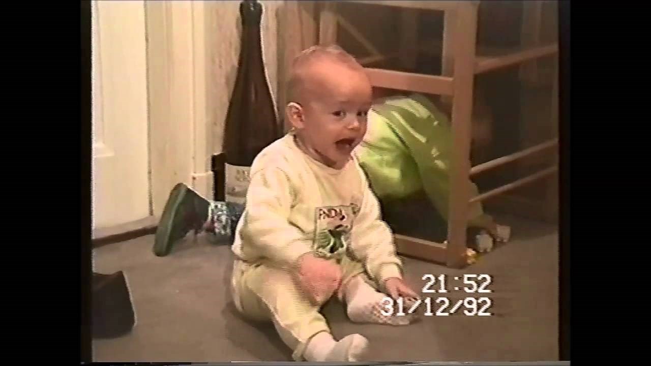 Mad Baby - Baby schreit alles zusammen - Nina behind bars