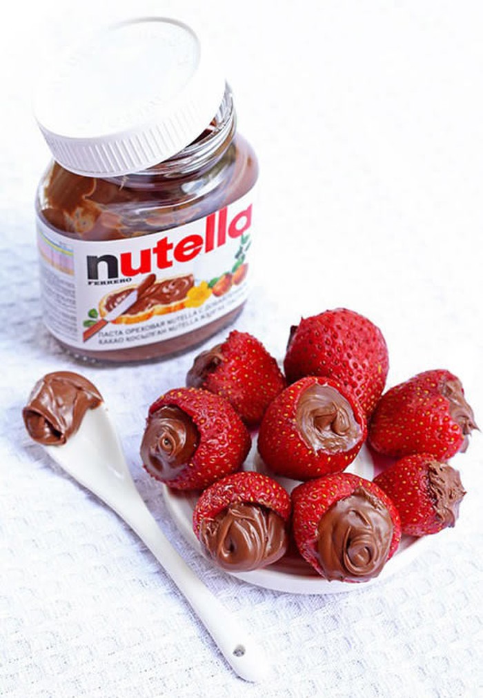 Jagode i Nutella - čokoladni orgazam
