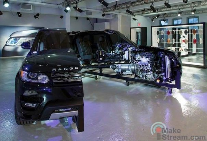Prepolovljeni Range Rover pokazao iznutrice