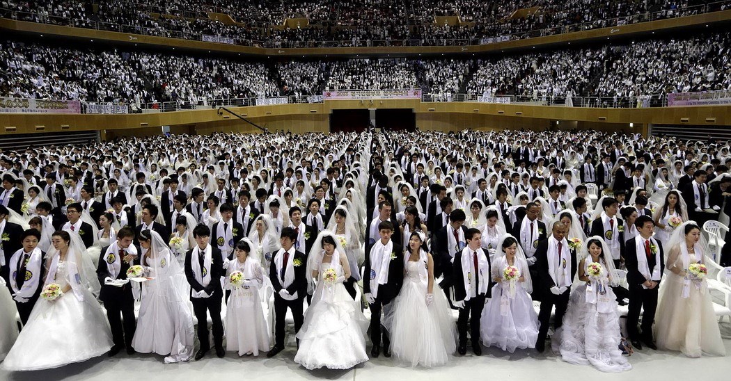 Masovno vjenčanje - stotine parova odustalo od života